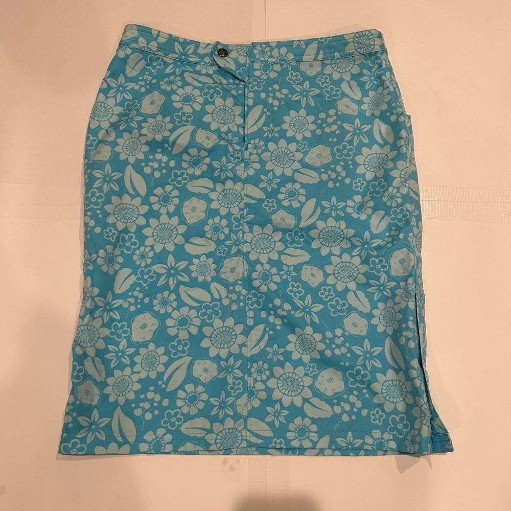 Columbia Golf Skirt Women’s 6 Floral Blue Knee Length Snap Button